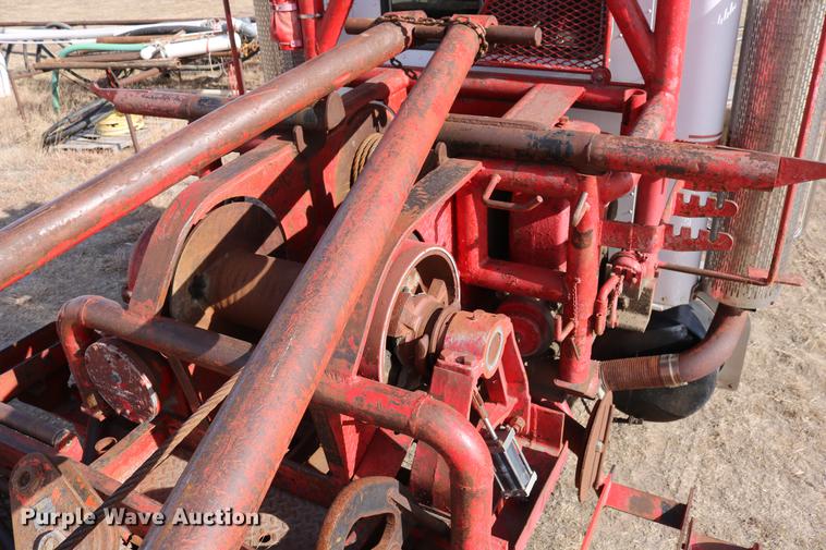 image for item DC3556 1982 Peterbilt 359 gin pole truck