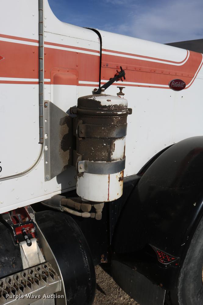image for item DC3556 1982 Peterbilt 359 gin pole truck