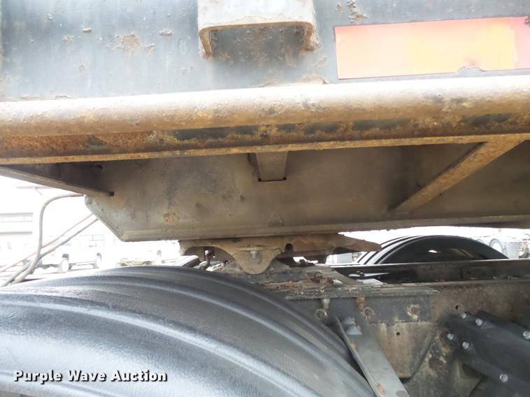 image for item DC4744 1996 Trail King TK70L06-A82 drop deck trailer