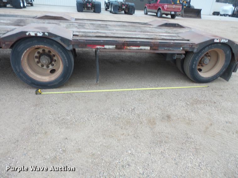 image for item DC4744 1996 Trail King TK70L06-A82 drop deck trailer