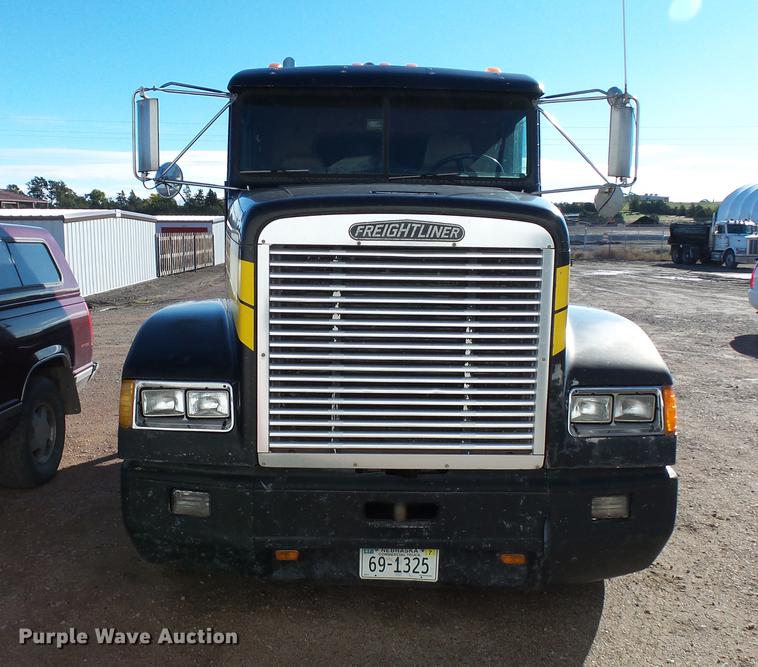 image for item DC6409 1996 Freightliner FLD120 semi truck