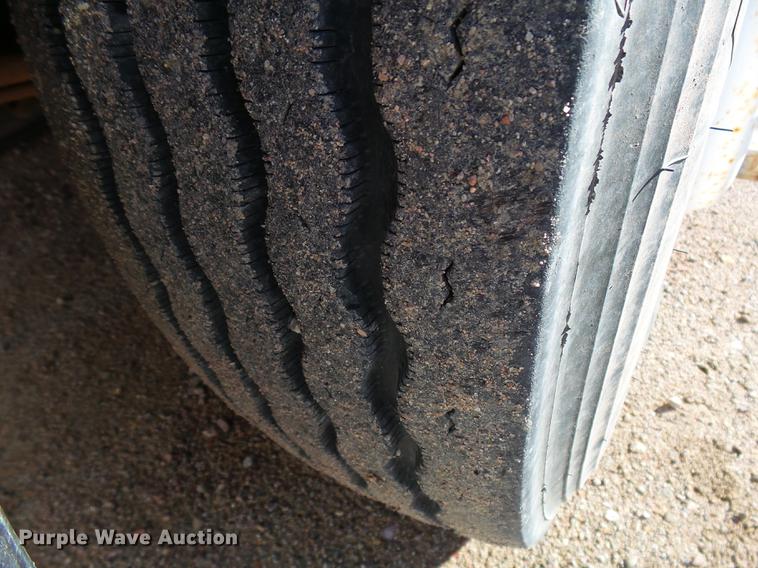 image for item DC6409 1996 Freightliner FLD120 semi truck