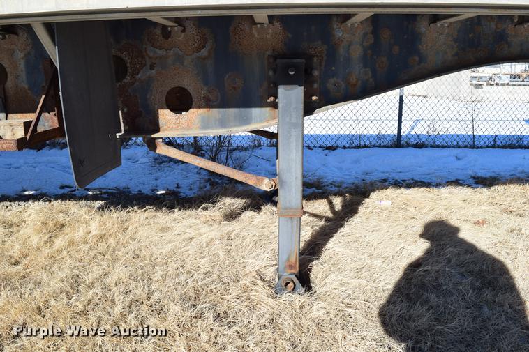 image for item DC7744 1995 Transcraft Eagle W248X102 flatbed trailer