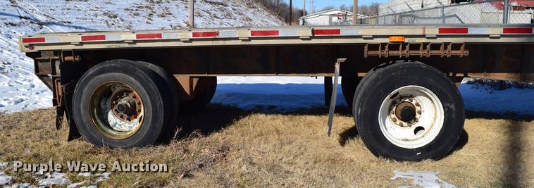image for item DC7744 1995 Transcraft Eagle W248X102 flatbed trailer