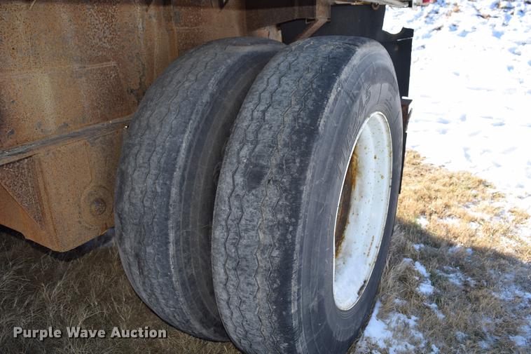 image for item DC7744 1995 Transcraft Eagle W248X102 flatbed trailer