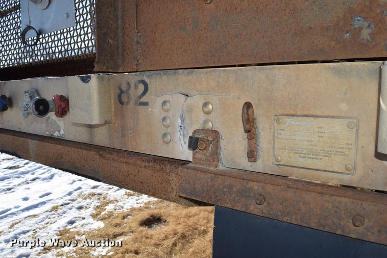 image for item DC7744 1995 Transcraft Eagle W248X102 flatbed trailer