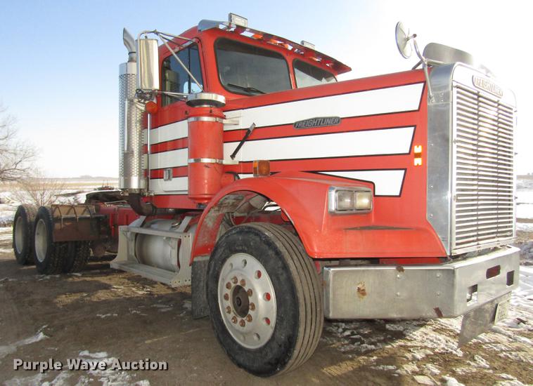 image for item DD2936 1988 Freightliner FLC semi truck