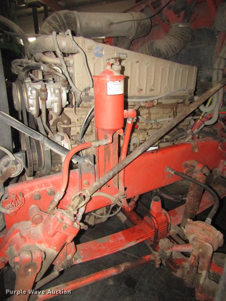 image for item DD2936 1988 Freightliner FLC semi truck