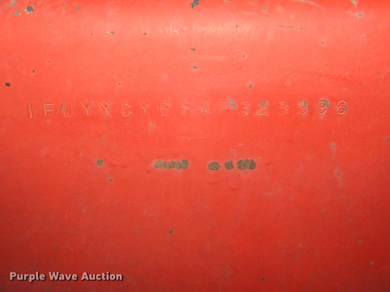 image for item DD2936 1988 Freightliner FLC semi truck