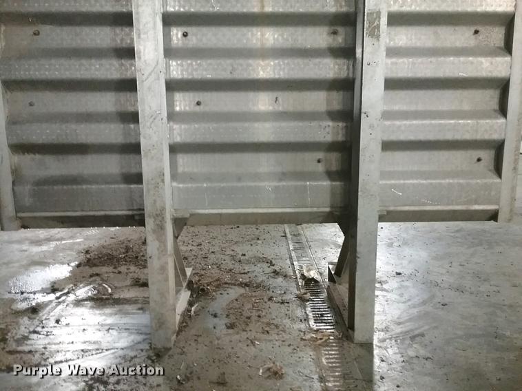 image for item DD2936 1988 Freightliner FLC semi truck