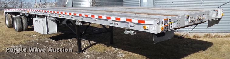 image for item DZ9190 2008 Wilson CF-900 flatbed trailer