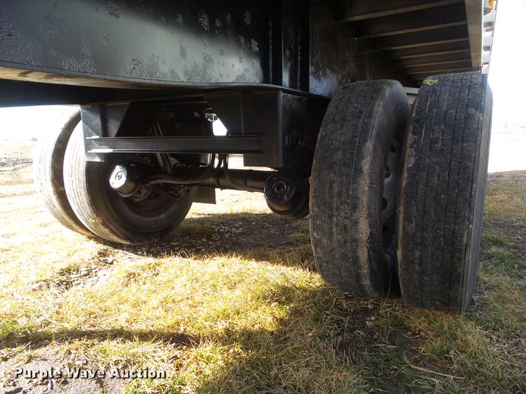 image for item DZ9190 2008 Wilson CF-900 flatbed trailer