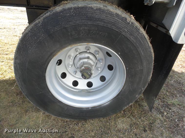 image for item DZ9190 2008 Wilson CF-900 flatbed trailer