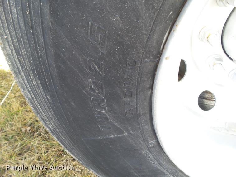 image for item DZ9190 2008 Wilson CF-900 flatbed trailer