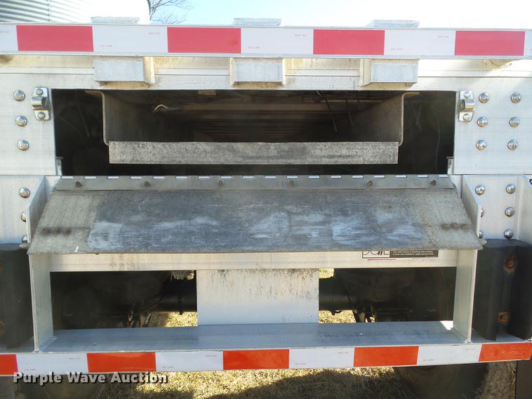 image for item DZ9190 2008 Wilson CF-900 flatbed trailer