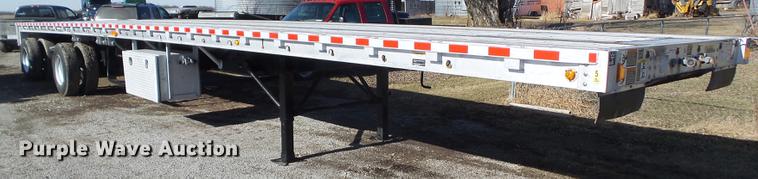image for item DZ9191 2004 Wilson CF-900 flatbed trailer