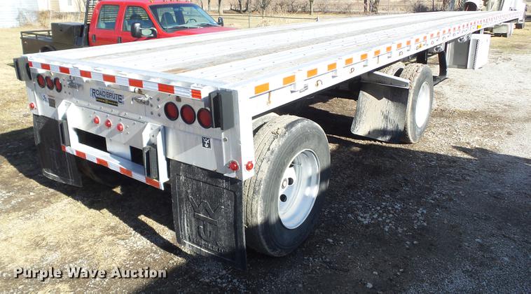 image for item DZ9191 2004 Wilson CF-900 flatbed trailer