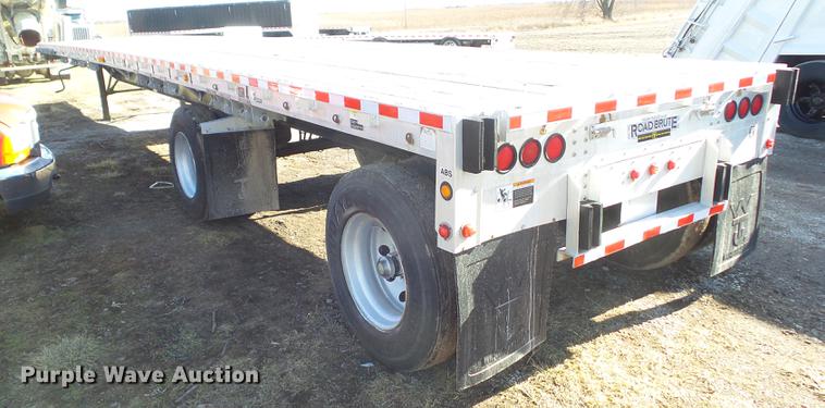 image for item DZ9191 2004 Wilson CF-900 flatbed trailer