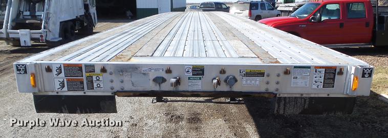 image for item DZ9191 2004 Wilson CF-900 flatbed trailer