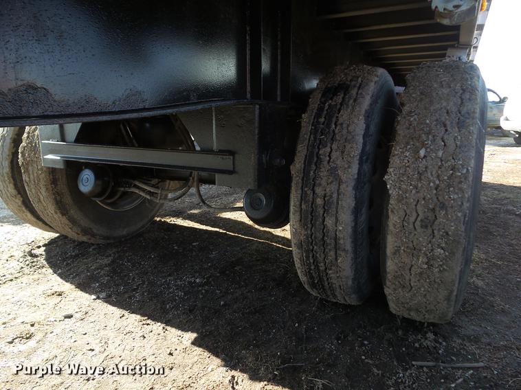 image for item DZ9191 2004 Wilson CF-900 flatbed trailer