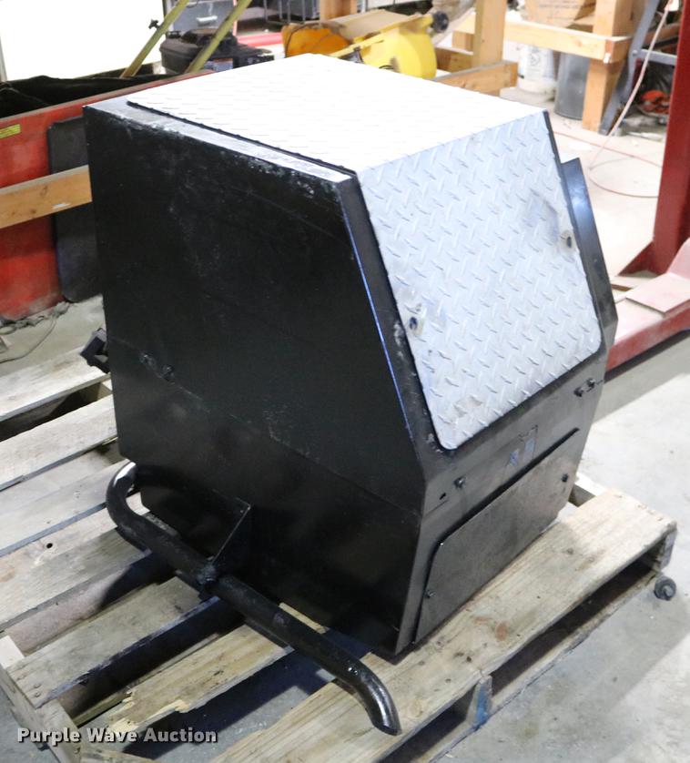 image for item EH9608 Thermo-King 2TNY70-P auxiliary power unit