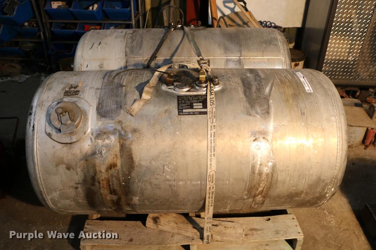 image for item EH9613 (2) aluminum fuel tanks