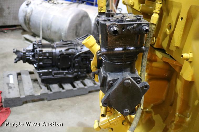 image for item EH9615 Caterpillar C15 15.2L turbo diesel engine