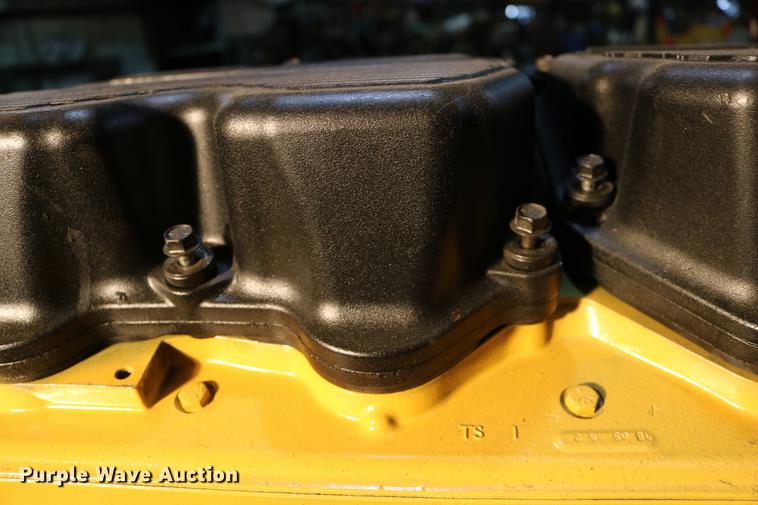 image for item EH9615 Caterpillar C15 15.2L turbo diesel engine