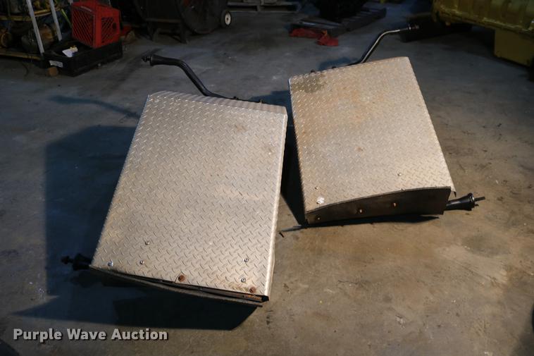 image for item EH9618 Rear fenders