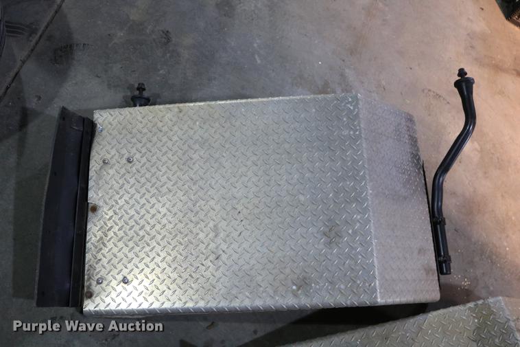 image for item EH9618 Rear fenders