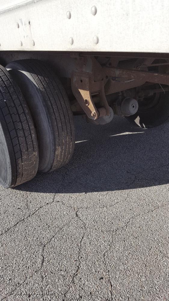 image for item G1022 2000 Great Dane dry van trailer