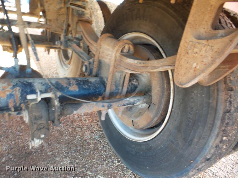 image for item J8542 2002 Trail King TI-Brook AWKFLR live bottom trailer