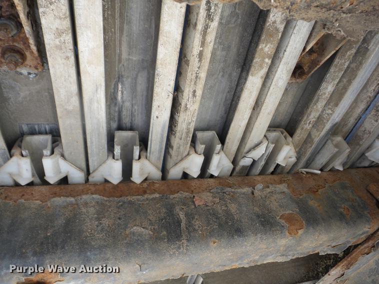 image for item J8542 2002 Trail King TI-Brook AWKFLR live bottom trailer