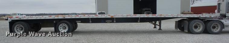image for item J8547 2001 Wilson CF-900A flatbed trailer