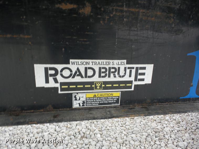 image for item J8547 2001 Wilson CF-900A flatbed trailer