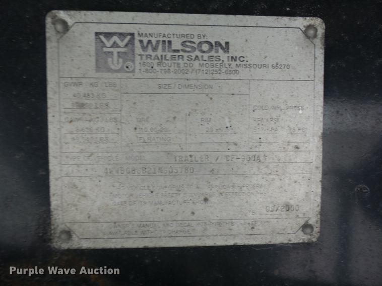 image for item J8547 2001 Wilson CF-900A flatbed trailer