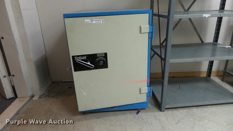 image for item CC9730 Safe and shelves