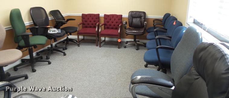 image for item CC9736 Approximately 30 office chairs