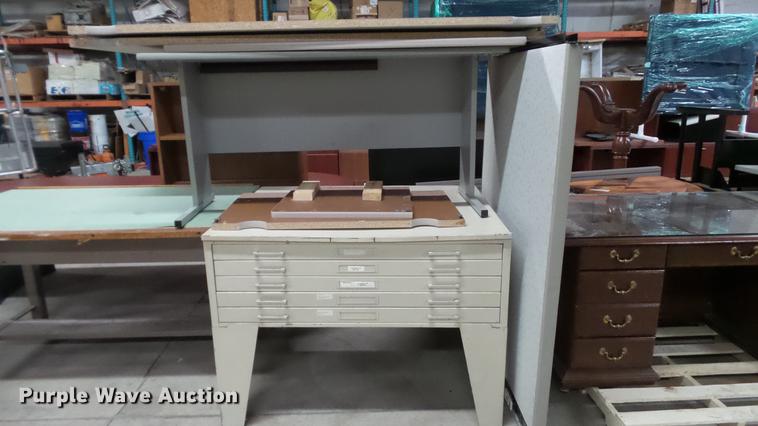 image for item CC9738 Office furniture