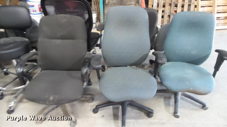 image for item CC9744 Approximately 61 chairs