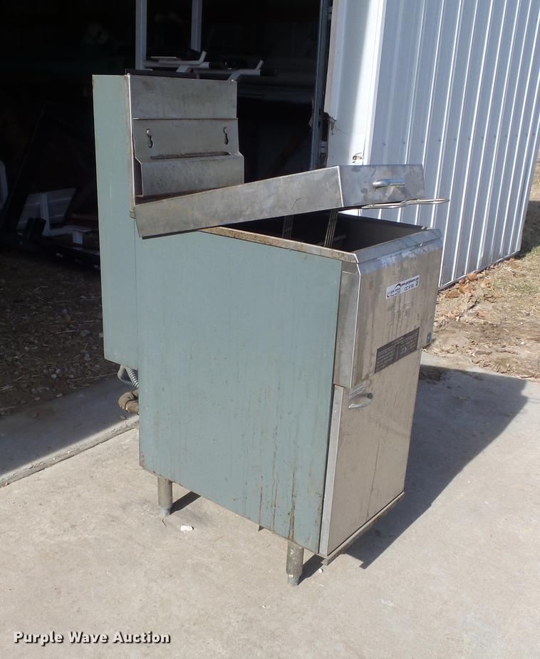 image for item CC9749 Pitco 35C+S deep fat fryer