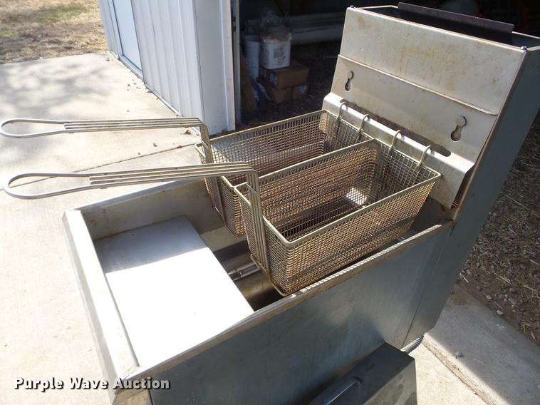 image for item CC9749 Pitco 35C+S deep fat fryer
