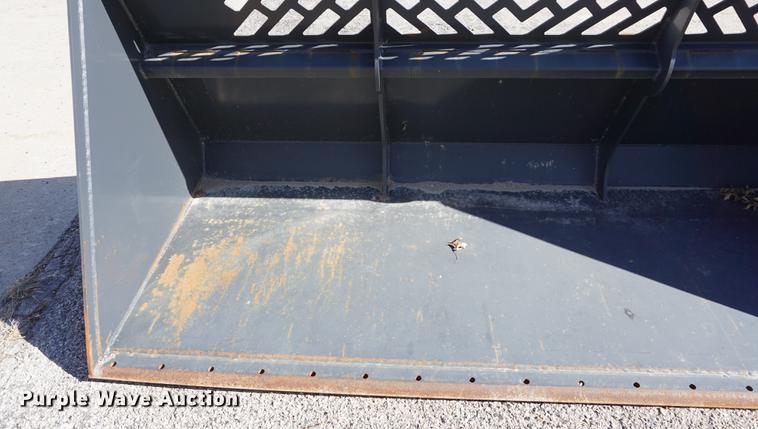 image for item DB0367 Virnig skid steer bucket