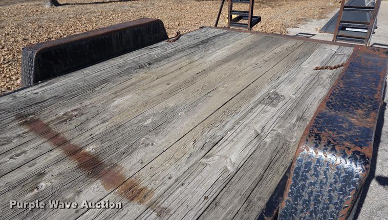 image for item DB0368 1996 Eagle utility trailer