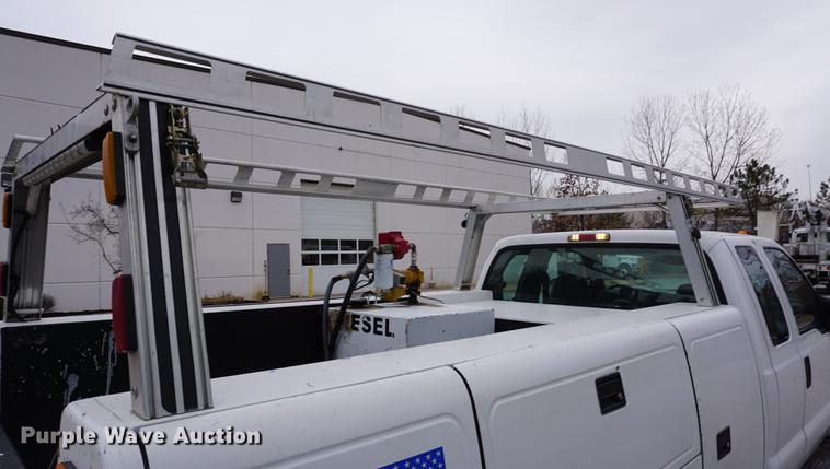 image for item DB0376 2006 Ford F350 Super Duty SuperCab utility bed pickup truck