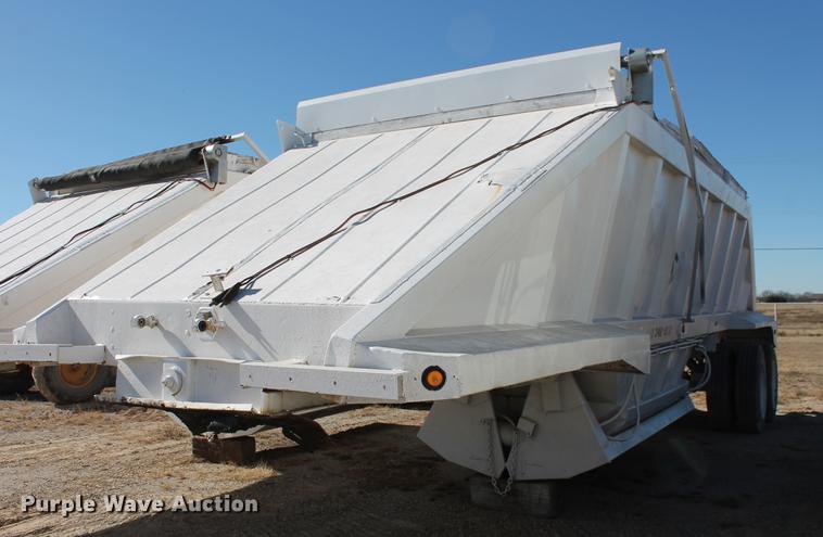 image for item DB5105 1978 Fruehauf DES-M2/M20/3L bottom dump trailer