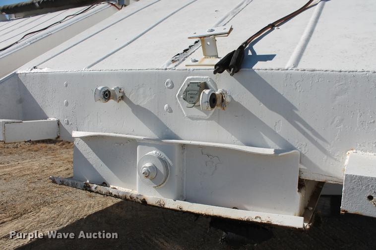 image for item DB5105 1978 Fruehauf DES-M2/M20/3L bottom dump trailer