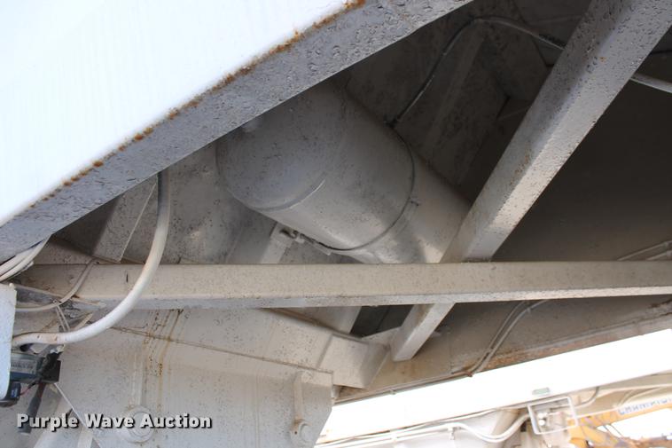 image for item DB5105 1978 Fruehauf DES-M2/M20/3L bottom dump trailer