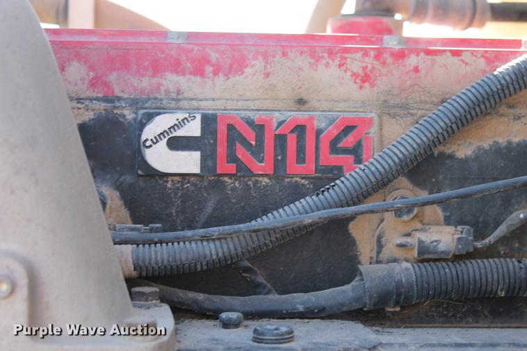 image for item DB5106 1994 International 9400 semi truck