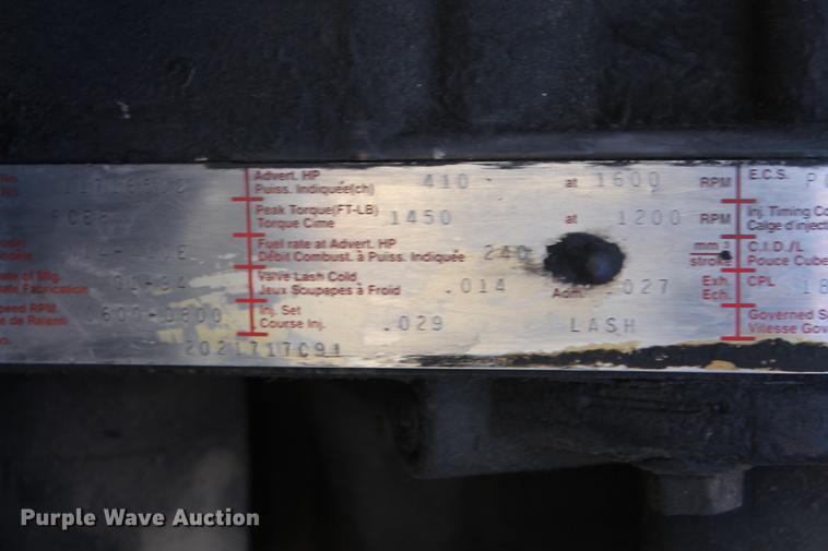 image for item DB5106 1994 International 9400 semi truck